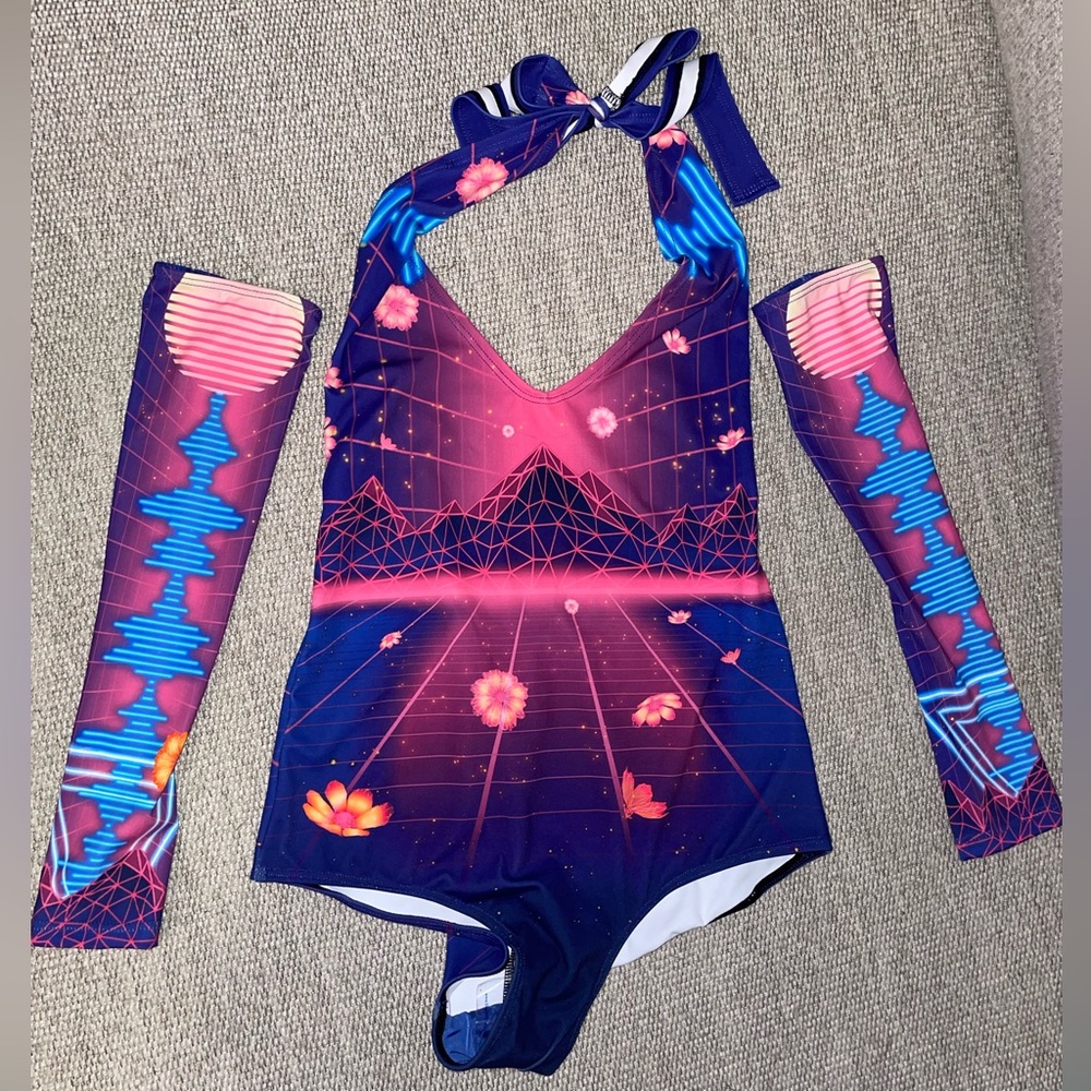 Discontinued Freedom Ravewear Set